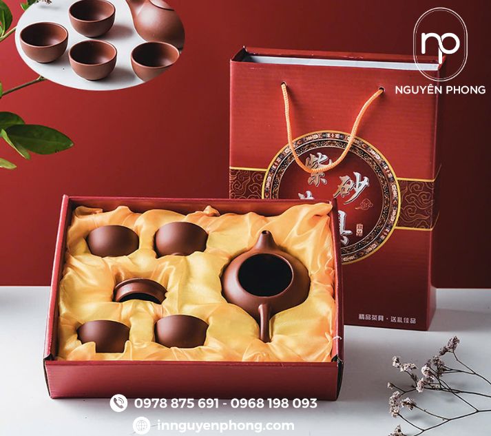 mau-hop-dung-am-chen-dep-mat